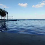 El Cantil Condo Resort