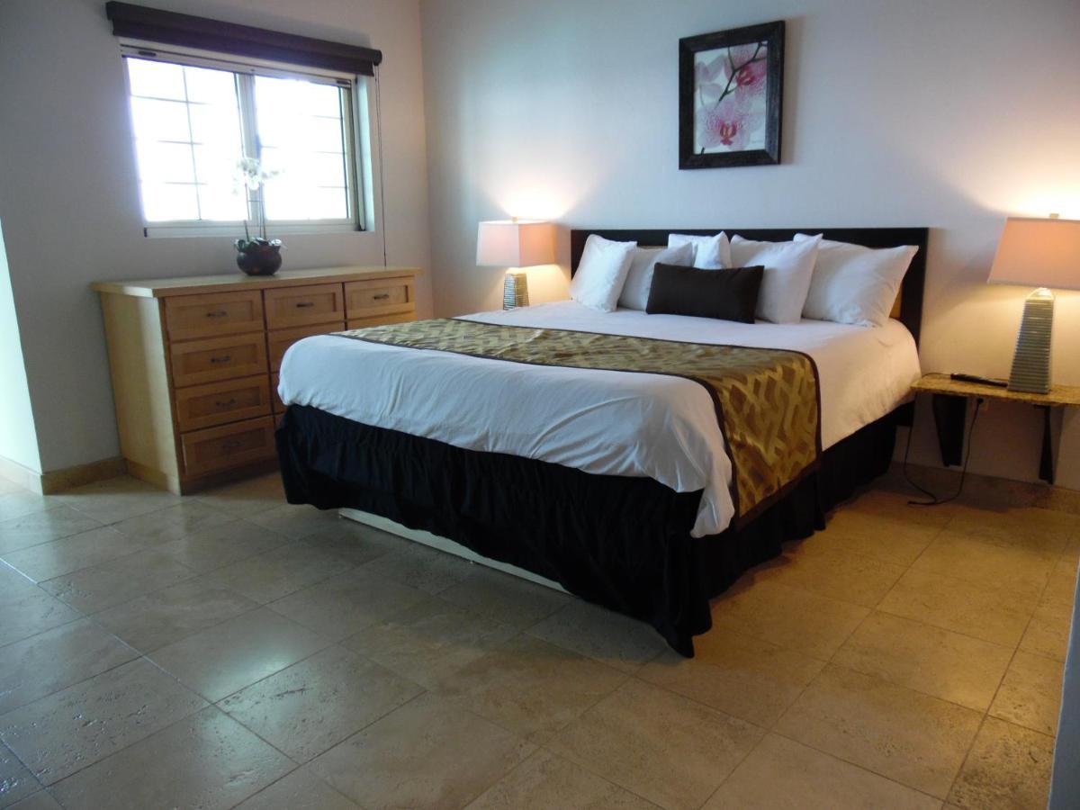 Aparthotel El Cantil *